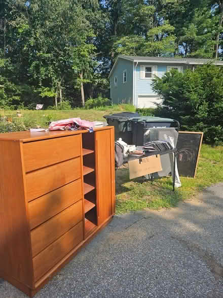 Photo of free Household (Trottingham Ct. Geyser crest) #1