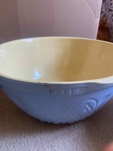 Photo of free Two bowls (Barnes) #2