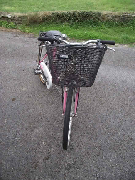 Photo of free Pink and White Lombardo Ladies Bicycle with Front Basket (Stoke Prior HR6) #3