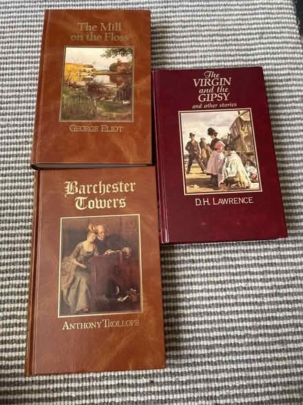 Photo of free Hardback classics (Golden Green TN11) #1