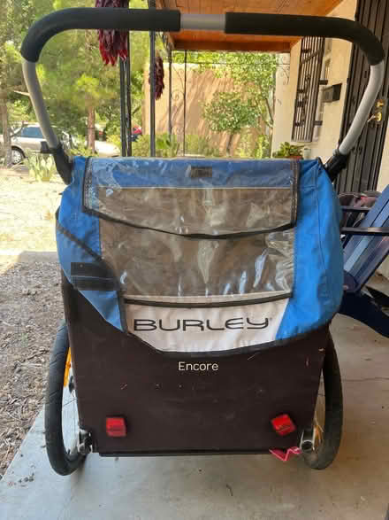 Photo of free Burley bike trailer (Washington and Lomas) #3