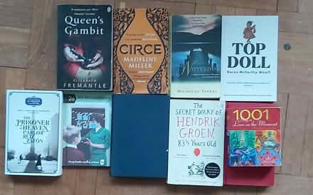 Photo of free BOOKS: Job Lot - art / misc fiction + reference / kids (Putney SW15) #4