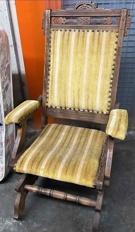 Photo of free Rocking chair (New Paltz and vicinity) #1