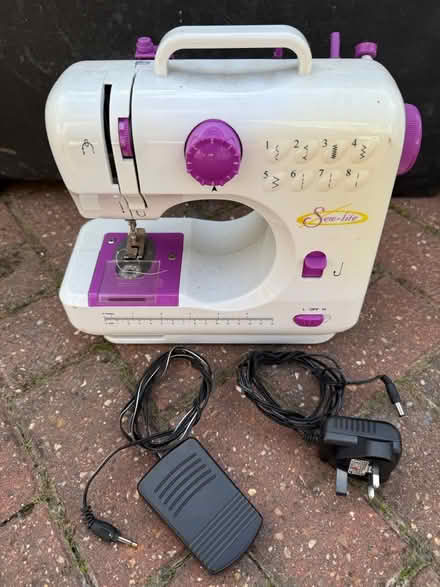 Photo of free Mini sewing machine (LU2) #1