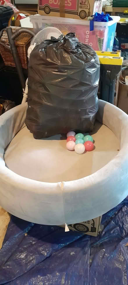 Photo of free ball pool with balls (Ramsey Forty Foot PE26) #1
