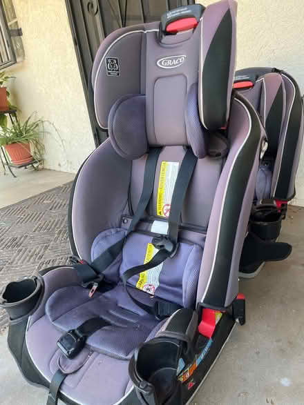 Photo of free Car seats x 2 (Washington and Lomas) #2