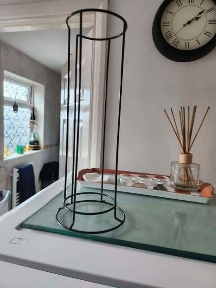 Photo of free mug stand metal (Wolverton MK12) #1