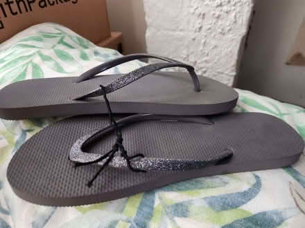 Photo of free flip flops size 7/8 (Wolverton MK12) #1