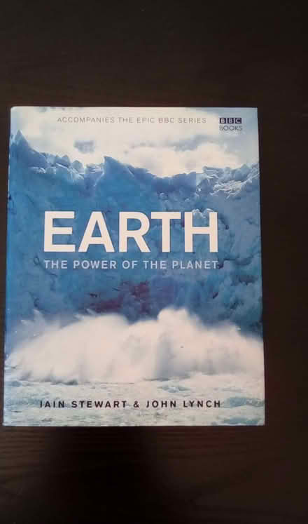 Photo of free BBC book - Earth (Lower Earley RG6) #1