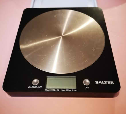 Photo of free Kitchen scale (SE19) #1