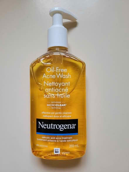 Photo of free Neutrogena Acne Wash (Erin Mills) #1