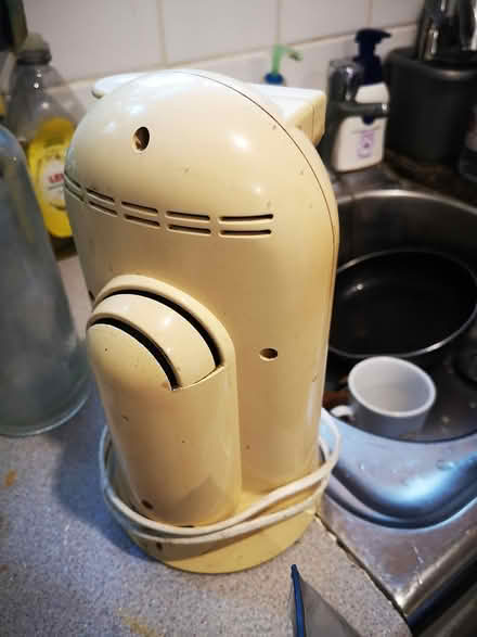 Photo of free Electric can opener (SE19) #1