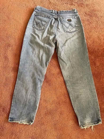 Photo of free Wrangler jeans (PE8) #2
