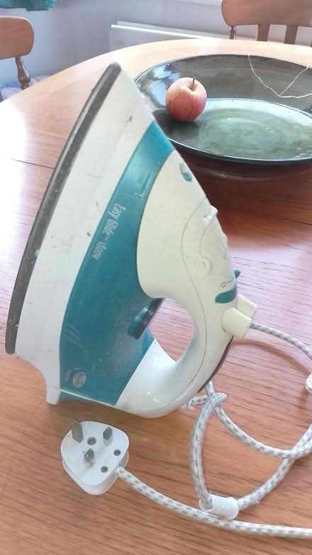 Photo of free Electric steam iron (Greenhill Sheffield S8) #1