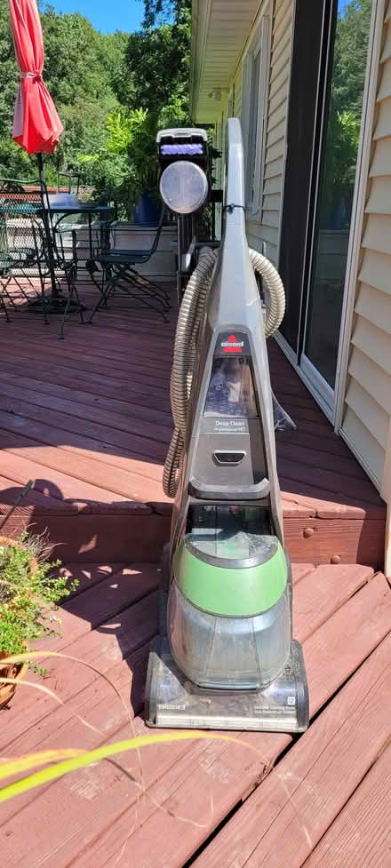 Photo of free Vacuum and Carpet Cleaner (New Market) #1