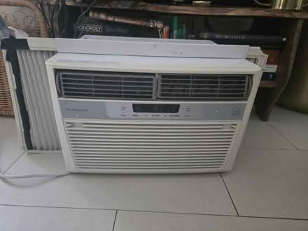 Photo of free Small Air conditioner (Astoria 11106) #1