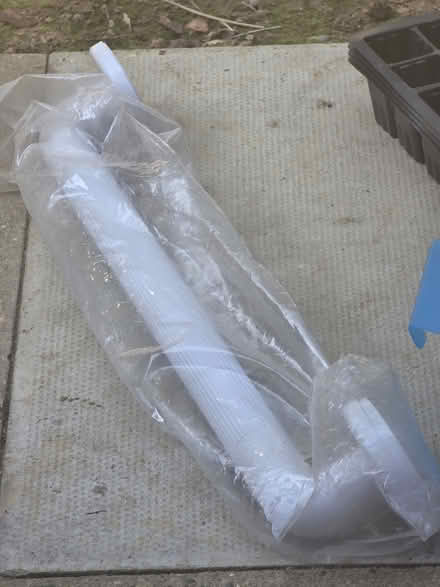 Photo of free Various items. See description (TN2) #1