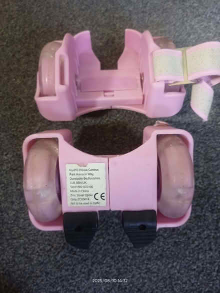 Photo of free Children's skates - well sort of... black and pink pair (Fords Farm RG31) #2