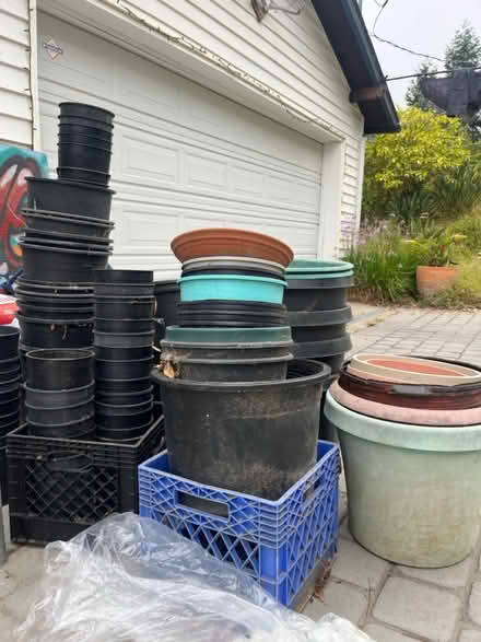 Photo of free Garden pots (Oakland hills) #2