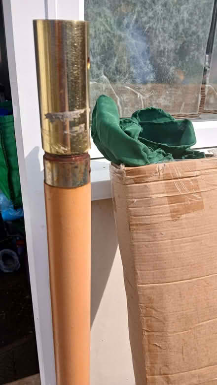 Photo of free Wooden pole with large green fabric parasol (Upton CH49) #2