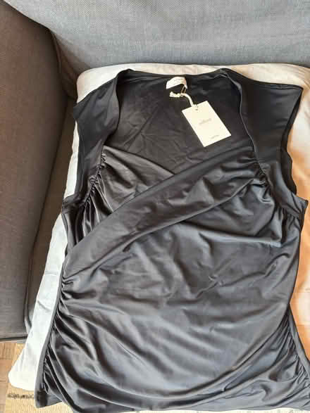 Photo of free NEW Aritzia black sleeveless top S (Rego Park) #1