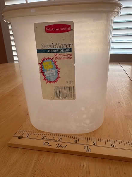 Photo of free Rubbermade container (Downtown Sunnyvale) #1