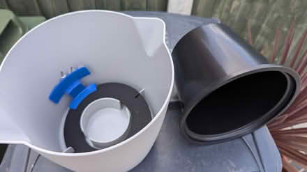 Photo of free "Smart" plant pot (Malvern Link Top WR14) #3