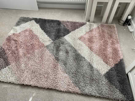 Photo of free Pink/cream/grey rug (Basingstoke Golf Club RG23) #4