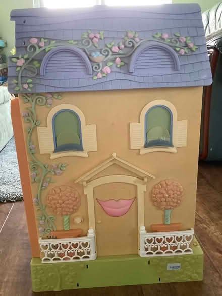 Photo of free Dolls house (SG6 Letchworth) #1