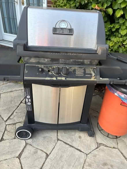 Photo of Bbq stand (Burnhamthorpe and Tomken) #1