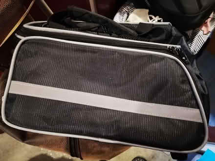 Photo of free Small holdall (SE19) #1