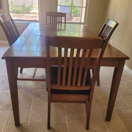 Photo of free Dining table and 4 chairs (Verrazzano, Camino del Sur) #2