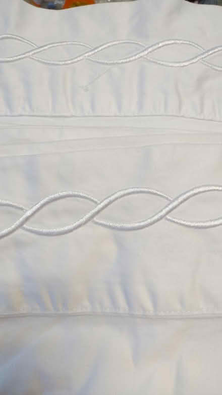 Photo of free Full size sheets w/ pillowcases (Allen) #1