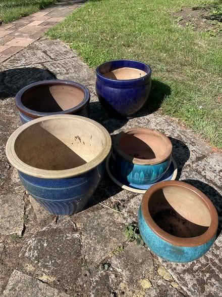 Photo of free Blue garden pots and tray (Thame) #1
