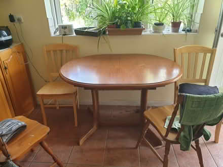 Photo of free Table - extendable (Letchworth SG6) #1