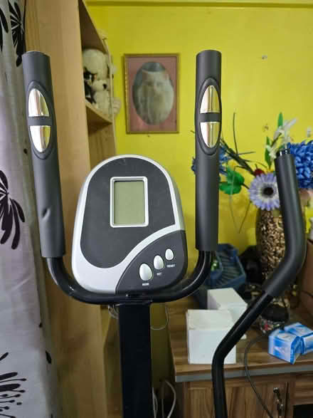 Photo of free F4H Olympic Sports 2 in 1 elliptical cross trainer/bike (Walton Summit PR5) #2