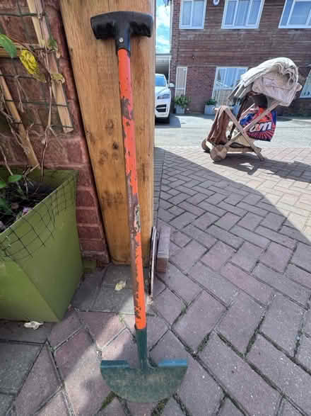 Photo of free Lawn edging spade (Waterthorpe, S20) #1