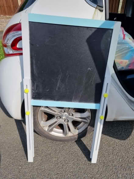 Photo of free Easel (Braunstone town LE3) #1