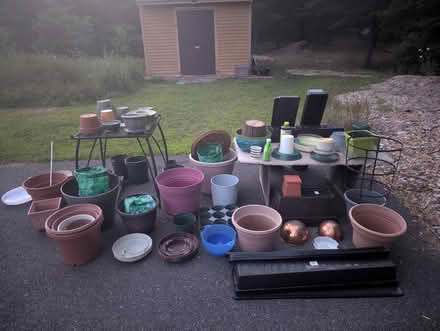 Photo of free Garden pots (N Leverett) #1
