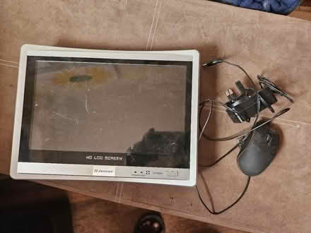 Photo of free Jennov screen (Frodsham WA6) #1