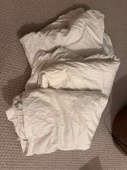 Photo of free Kingsize Sheets x3 (Tottenham N17) #1