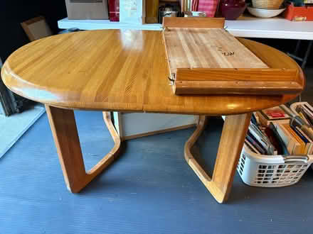 Photo of free Solid oak table (Palatine) #1