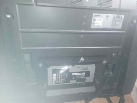 Photo of free large heavy older tv (kiz 7p3) #1