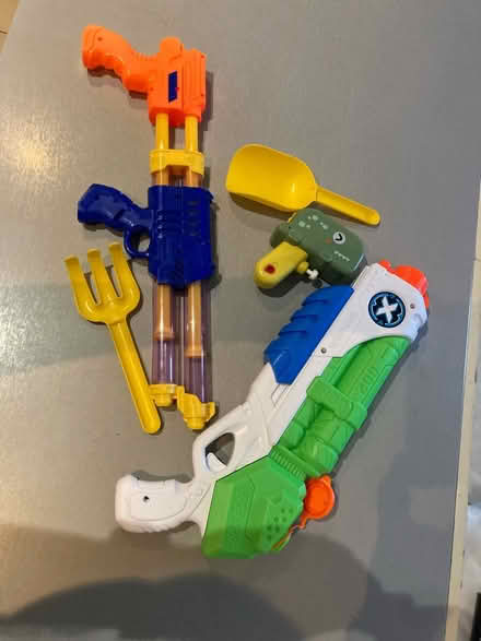Photo of free Water Guns (Dickens heath B90) #1