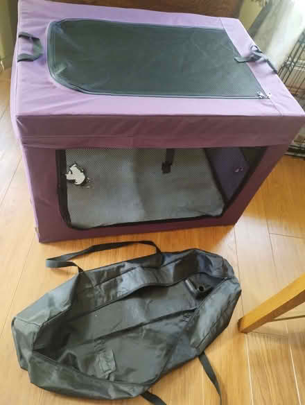 Photo of free Travel Pet Crate (Storrington RH20) #1