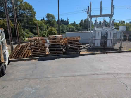 Photo of free Pallets (Lynnwood) #1