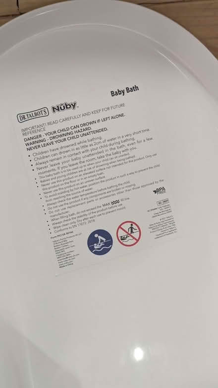 Photo of free White baby bath by Nuby (Portsea PO1) #4