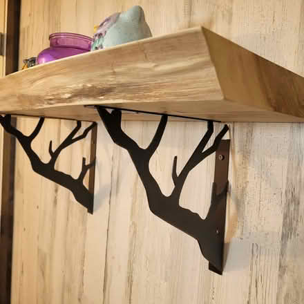 Photo of Shelf Brackets (Union Square) #1