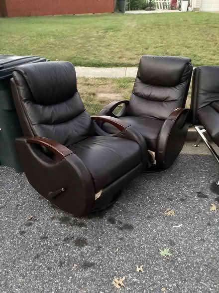 Photo of free Furniture (Allen Pond area of Bowie) #1