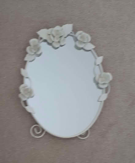 Photo of free Bedroom Mirror - metal decoration, standing (Cressex HP12) #1